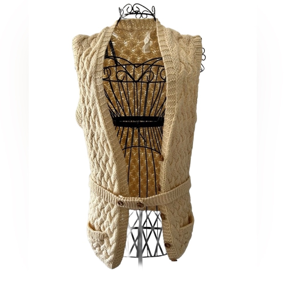 VTG 1970s Wool Hand-Knit Crochet Cream Sweater Vest.